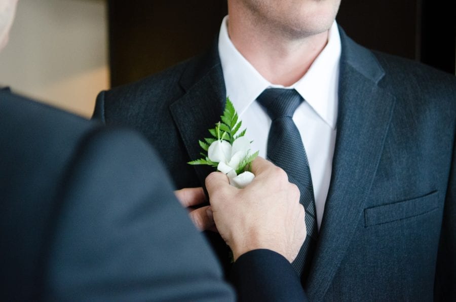 cravate ou noeud papillon pour un mariage